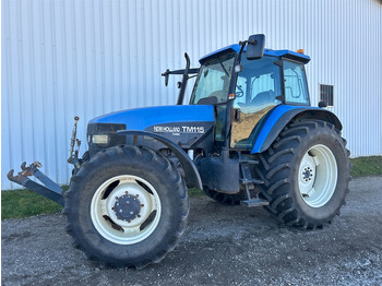 Traktorius NEW HOLLAND TM