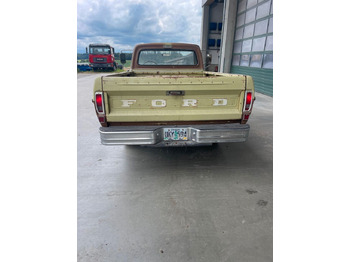 Lengvasis automobilis Ford F 100: foto 3