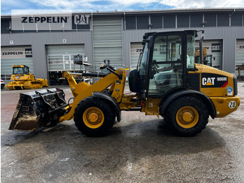 Ratinis krautuvas CATERPILLAR 906M