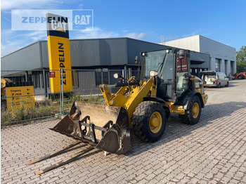 Ratinis krautuvas CATERPILLAR 906M