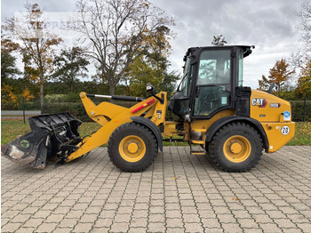 Ratinis krautuvas CATERPILLAR 908