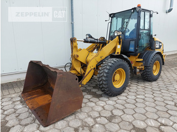Ratinis krautuvas CATERPILLAR 908M