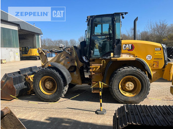 Ratinis krautuvas CATERPILLAR 920