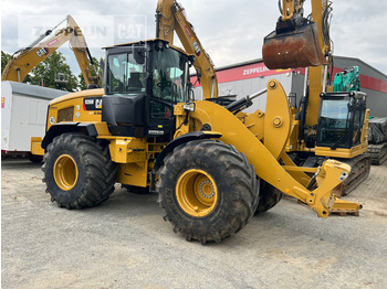 Ratinis krautuvas CATERPILLAR 926M
