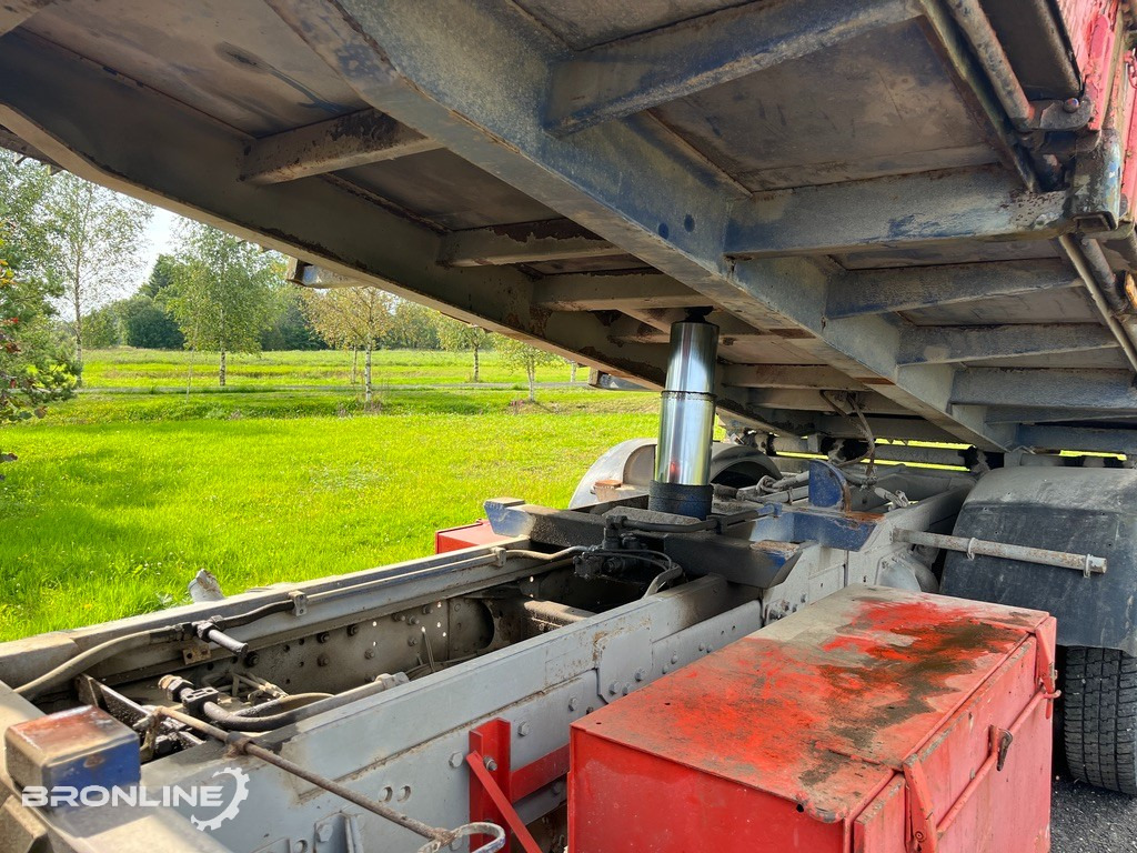 1984 SCANIA G82ML 54PA Tipper + HMF crane - Savivartis sunkvežimis, Sunkvežimis su kranu: foto 5 1984 SCANIA G82ML 54PA Tipper + HMF crane - Savivartis sunkvežimis, Sunkvežimis su kranu: foto 5