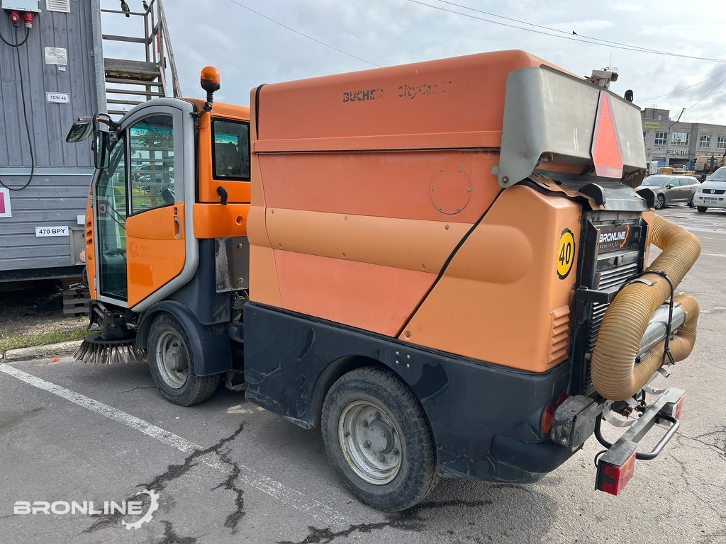 2008 BUCHER CITYCAT 2020 Road sweeper - Gatvių šlavimo mašina: foto 4 2008 BUCHER CITYCAT 2020 Road sweeper - Gatvių šlavimo mašina: foto 4