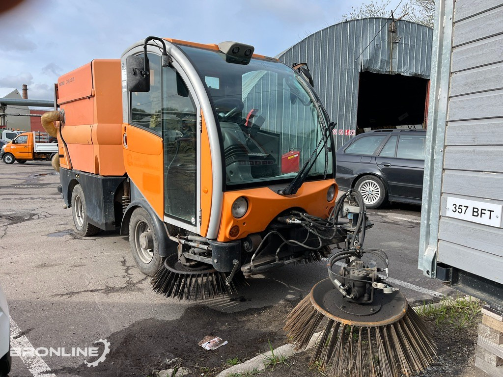 2008 BUCHER CITYCAT 2020 Road sweeper - Gatvių šlavimo mašina: foto 1 2008 BUCHER CITYCAT 2020 Road sweeper - Gatvių šlavimo mašina: foto 1
