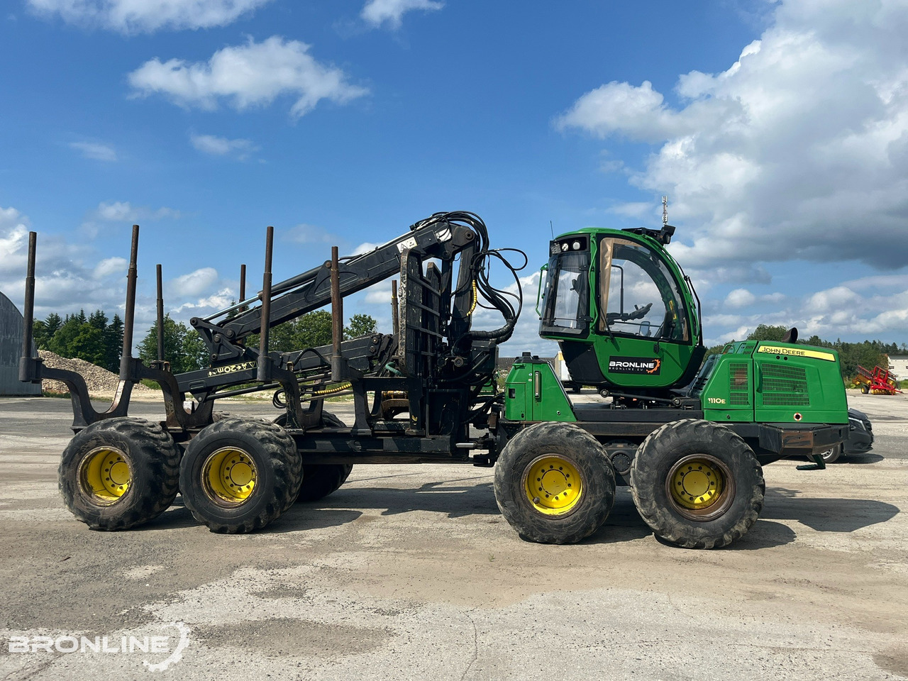 2010 John Deere 1110E Forwarder 8x8 - Forvarderis: foto 2 2010 John Deere 1110E Forwarder 8x8 - Forvarderis: foto 2