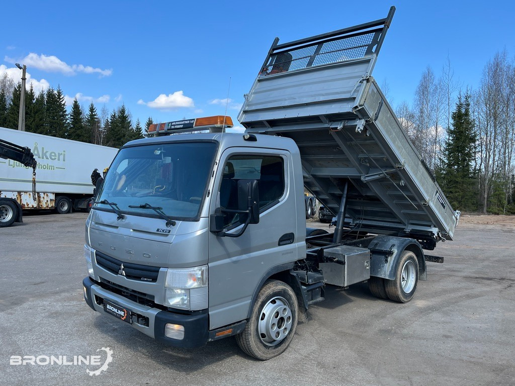 2013 Mitsubishi Fuso Canter 7C15 Tipper - Savivartis sunkvežimis: foto 2 2013 Mitsubishi Fuso Canter 7C15 Tipper - Savivartis sunkvežimis: foto 2