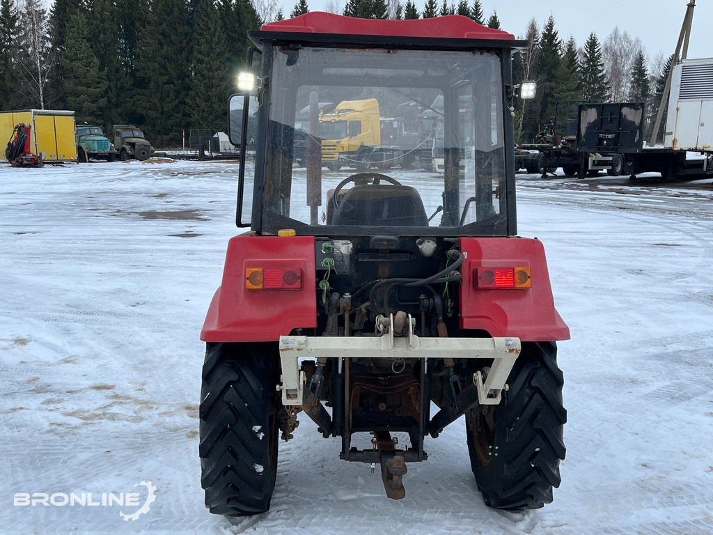 Traktorius, Sniego peilis 2016 Belarus 320.4 Tractor + Snow plow: foto 9