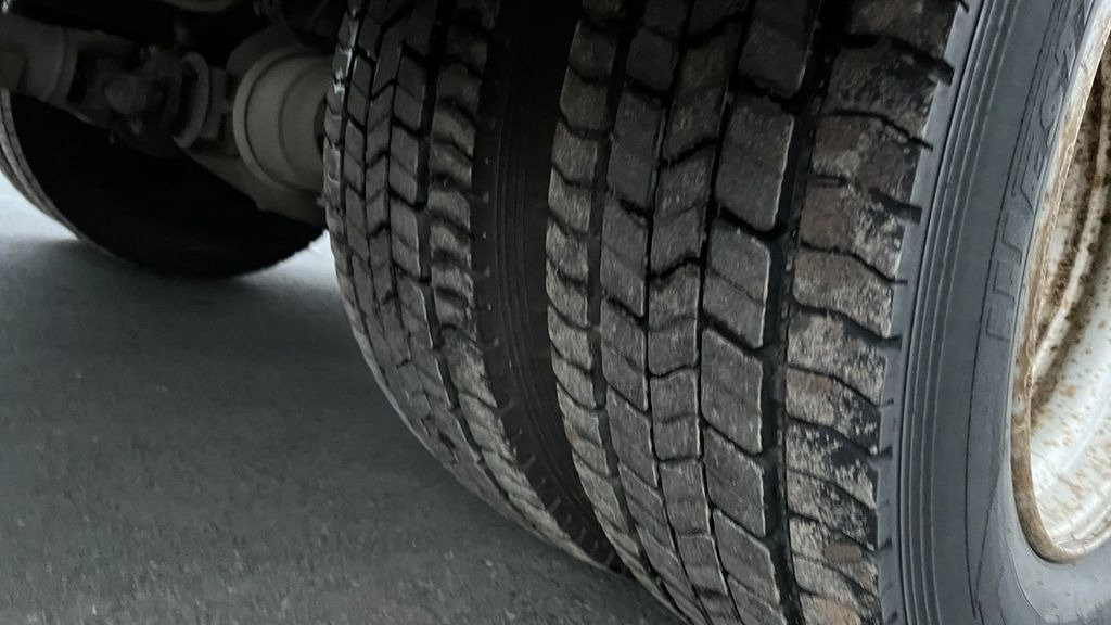 Bortinis automobilis Iveco Eurocargo ML 80E18 Pritsche Iveco Eurocargo ML 80E18 Pritsche: foto 10 Bortinis automobilis Iveco Eurocargo ML 80E18 Pritsche Iveco Eurocargo ML 80E18 Pritsche: foto 10