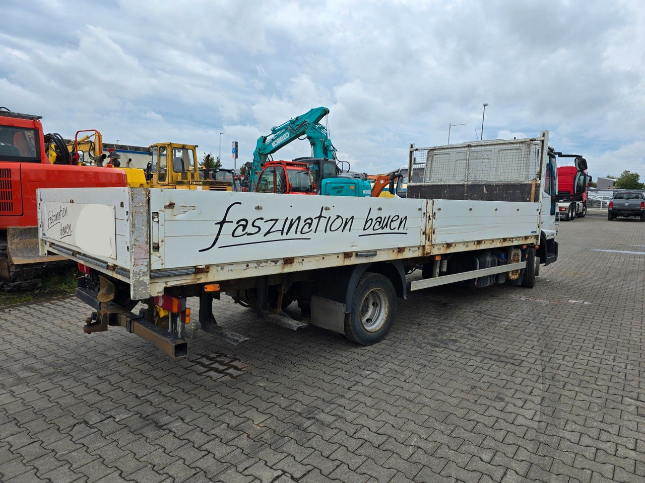 Iveco ML80E22/P Pritsche lang 6m Eurocargo - Platforminis/ Bortinis sunkvežimis: foto 4 Iveco ML80E22/P Pritsche lang 6m Eurocargo - Platforminis/ Bortinis sunkvežimis: foto 4