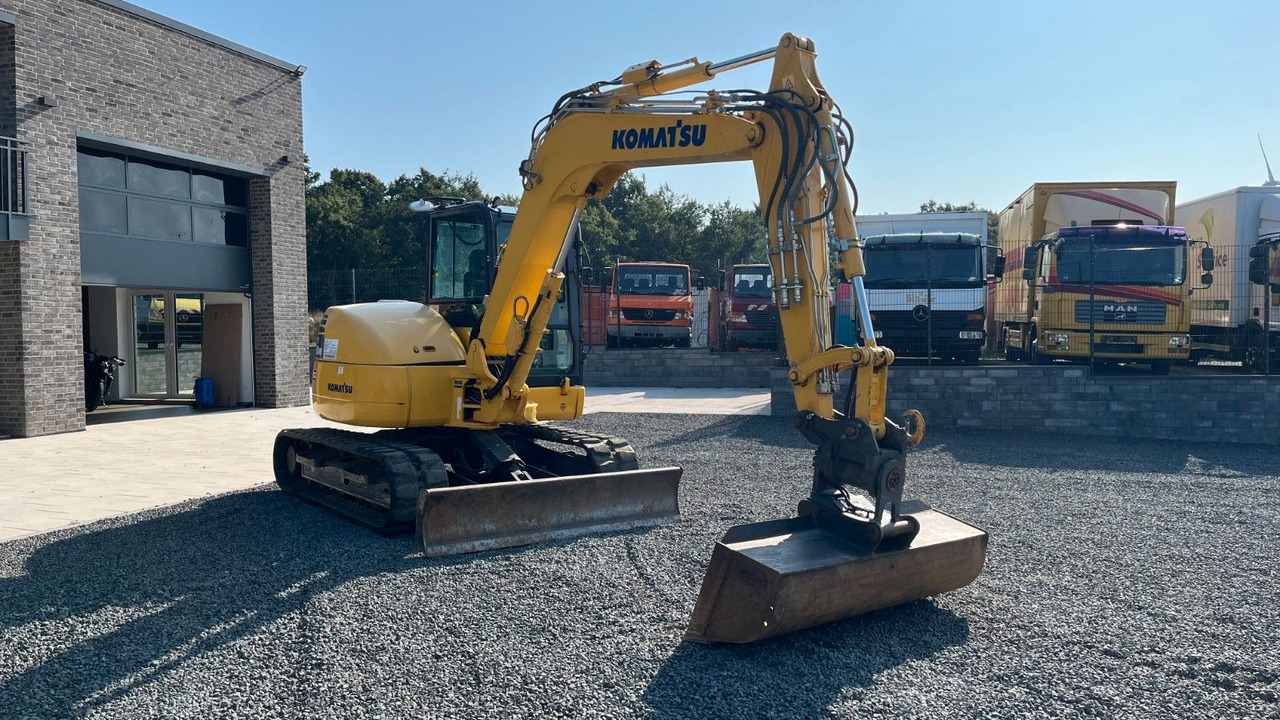 Komatsu PC80MR-5E0 PC80 HS08 8000 Kg Tilt ab 1.082€ mtl. Komatsu PC80MR-5E0 PC80 HS08 8000 Kg Tilt ab 1.082€ mtl. - Mini ekskavatorius: foto 3 Komatsu PC80MR-5E0 PC80 HS08 8000 Kg Tilt ab 1.082€ mtl. Komatsu PC80MR-5E0 PC80 HS08 8000 Kg Tilt ab 1.082€ mtl. - Mini ekskavatorius: foto 3