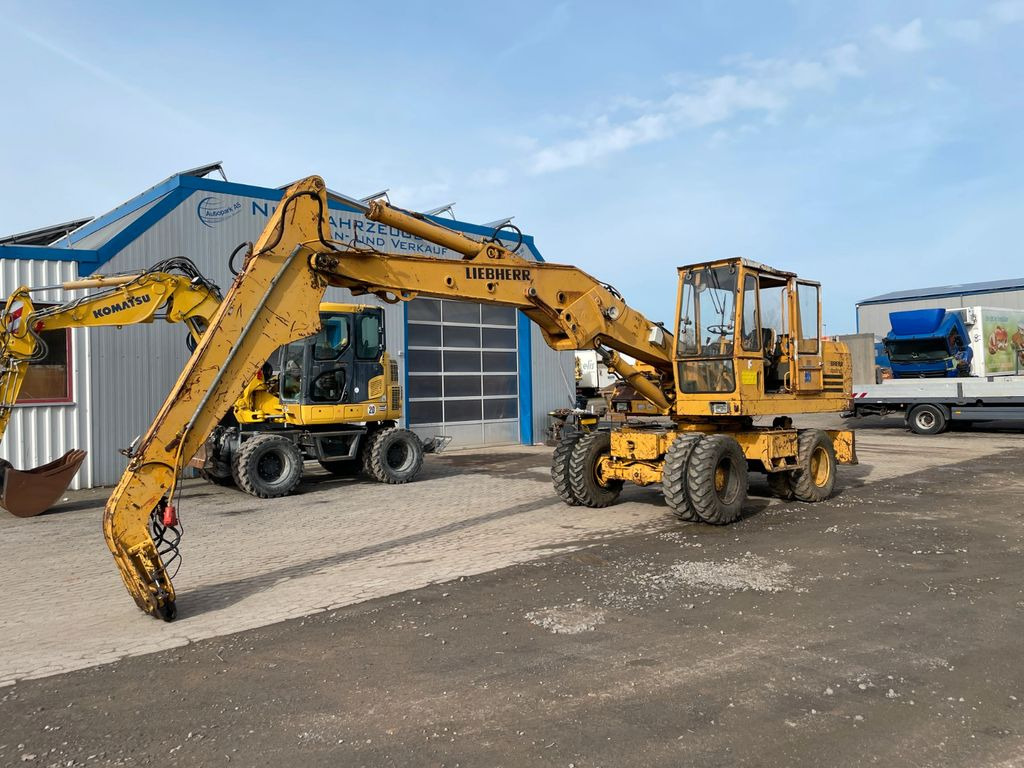 Liebherr A 911 C A911C Umschlagbagger Magnet-Generator - Ratinis ekskavatorius: foto 2 Liebherr A 911 C A911C Umschlagbagger Magnet-Generator - Ratinis ekskavatorius: foto 2