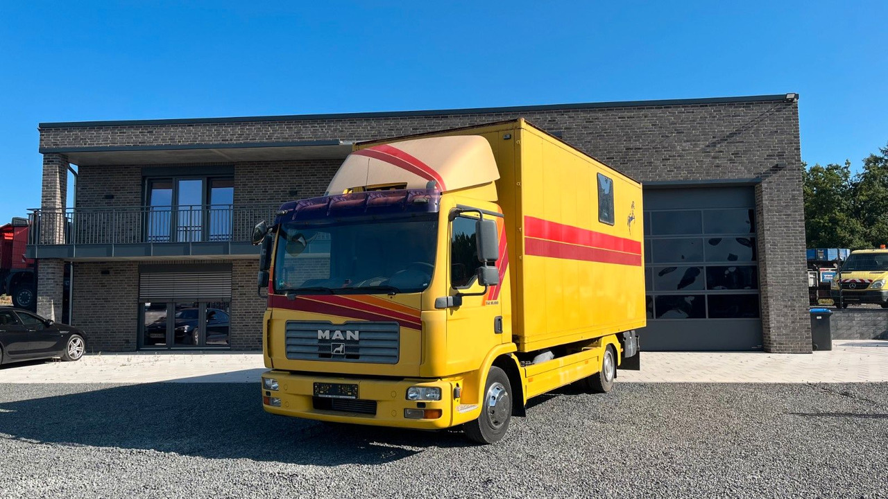 MAN TGL 10.180 Euro 4 Pferdetransporter Horse MAN TGL 10.180 Euro 4 Pferdetransporter Horse - Sunkvežimis žirgams vežti: foto 1 MAN TGL 10.180 Euro 4 Pferdetransporter Horse MAN TGL 10.180 Euro 4 Pferdetransporter Horse - Sunkvežimis žirgams vežti: foto 1