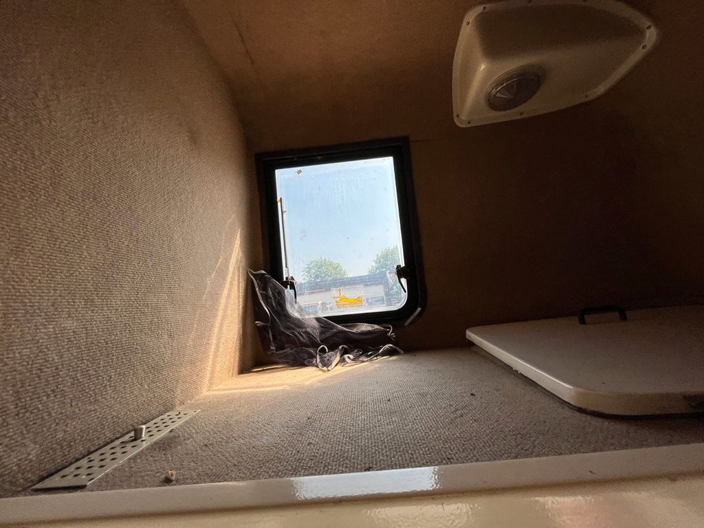 Furgonas su krovinių dėže MAN VW-MAN LO2 Koffer Schlafkabine: foto 9