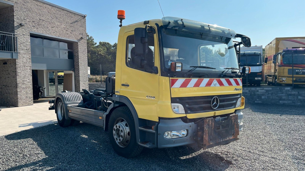 Mercedes-Benz 1318 1218 Abrollkipper Mercedes-Benz 1318 1218 Abrollkipper - Hook-lift sunkvežimis: foto 3 Mercedes-Benz 1318 1218 Abrollkipper Mercedes-Benz 1318 1218 Abrollkipper - Hook-lift sunkvežimis: foto 3