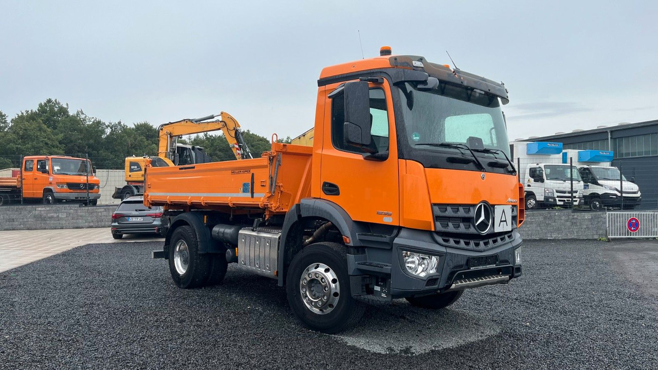 Mercedes-Benz Arocs 1835 Dreiseitenikpper Meiller - Savivartis sunkvežimis: foto 3 Mercedes-Benz Arocs 1835 Dreiseitenikpper Meiller - Savivartis sunkvežimis: foto 3