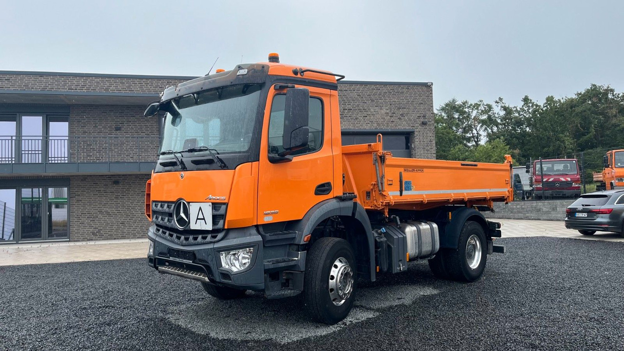Mercedes-Benz Arocs 1835 Dreiseitenikpper Meiller - Savivartis sunkvežimis: foto 2 Mercedes-Benz Arocs 1835 Dreiseitenikpper Meiller - Savivartis sunkvežimis: foto 2