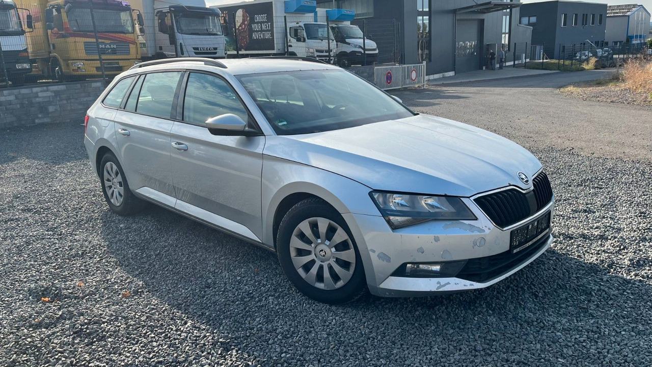 Skoda Superb Combi Active - Universalas: foto 3 Skoda Superb Combi Active - Universalas: foto 3