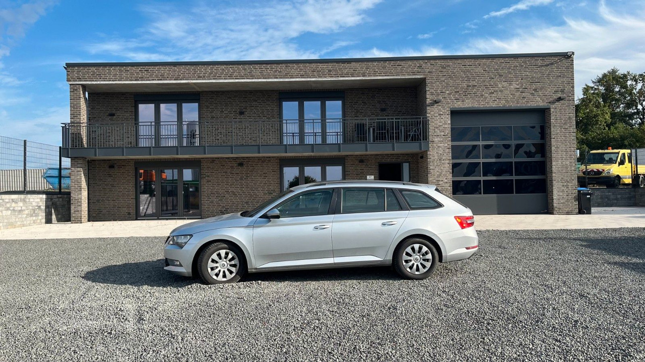 Skoda Superb Combi Active - Universalas: foto 1 Skoda Superb Combi Active - Universalas: foto 1