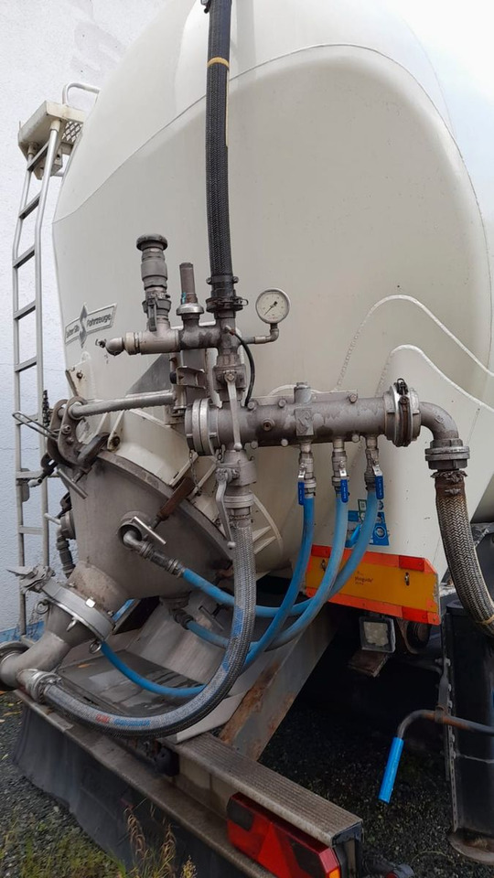 Spitzer SK 2753 CAL 53m³ Kippsilo - Silo cisterna: foto 4 Spitzer SK 2753 CAL 53m³ Kippsilo - Silo cisterna: foto 4