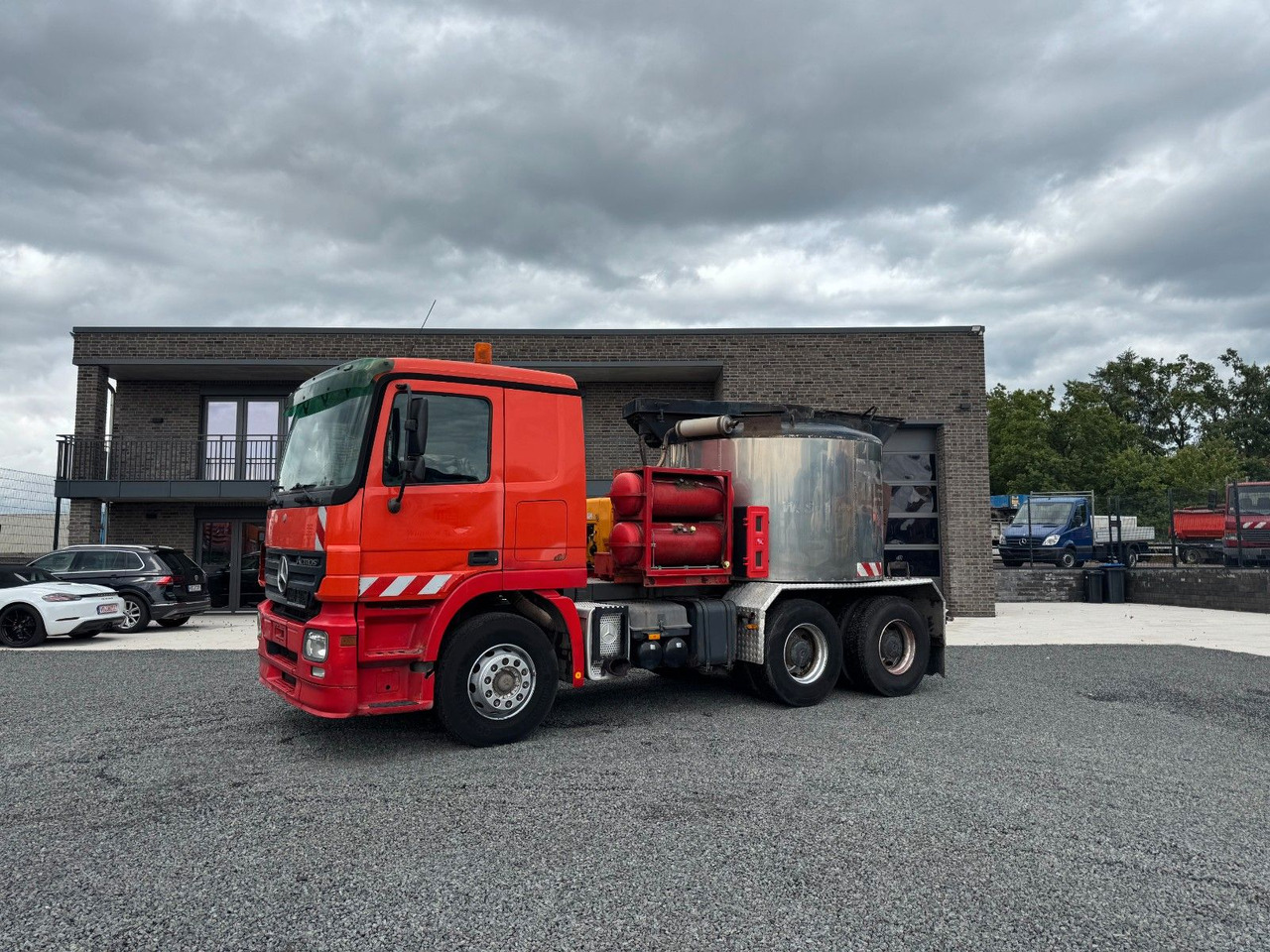 Mercedes-Benz Actros 2641 LS 6x4 Asphaltkocher 6x4 - Sunkvežimis: foto 1 Mercedes-Benz Actros 2641 LS 6x4 Asphaltkocher 6x4 - Sunkvežimis: foto 1