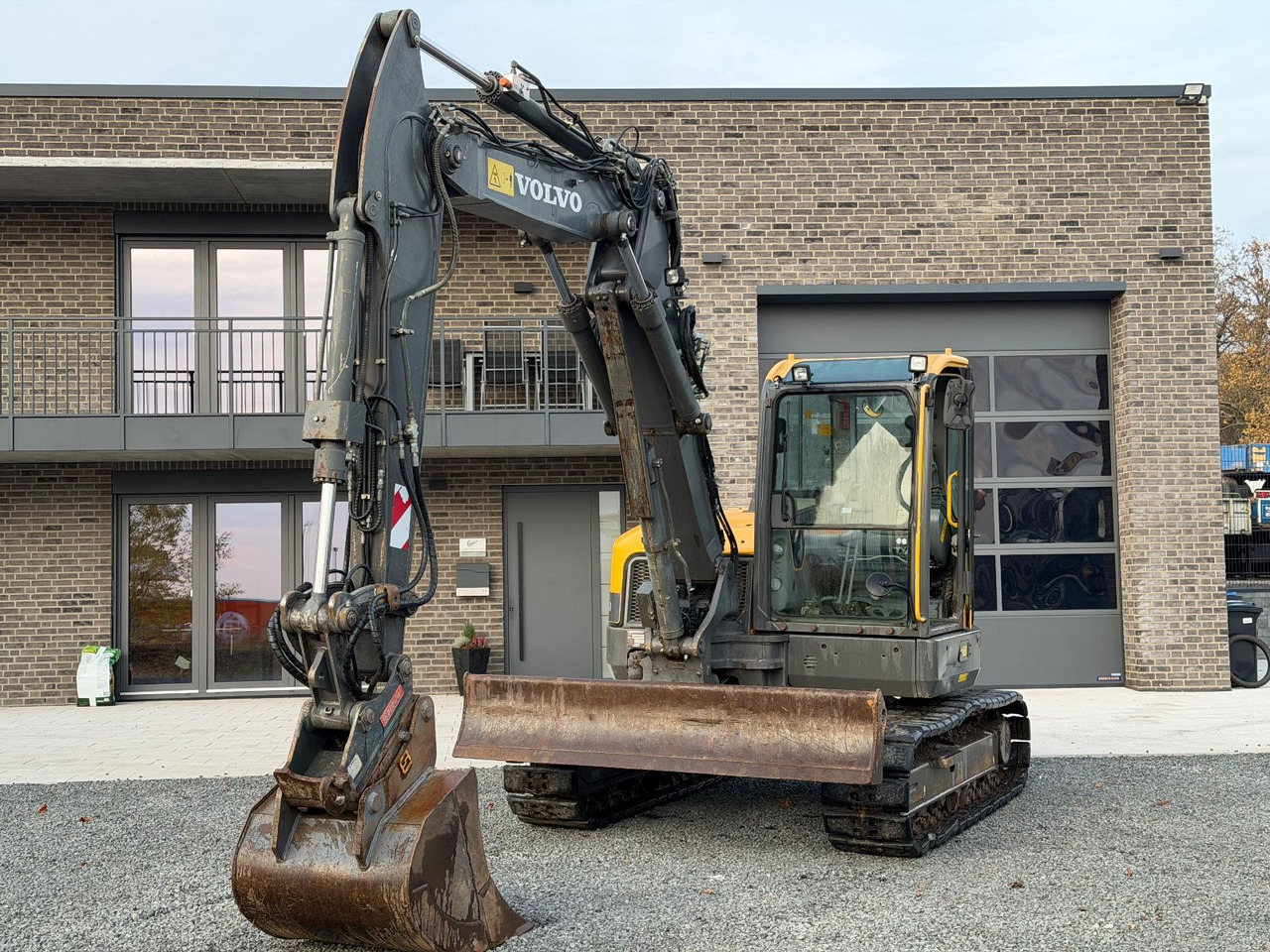 Volvo ECR 88 D Verstellauslger OQ Oilquick - Mini ekskavatorius: foto 5 Volvo ECR 88 D Verstellauslger OQ Oilquick - Mini ekskavatorius: foto 5