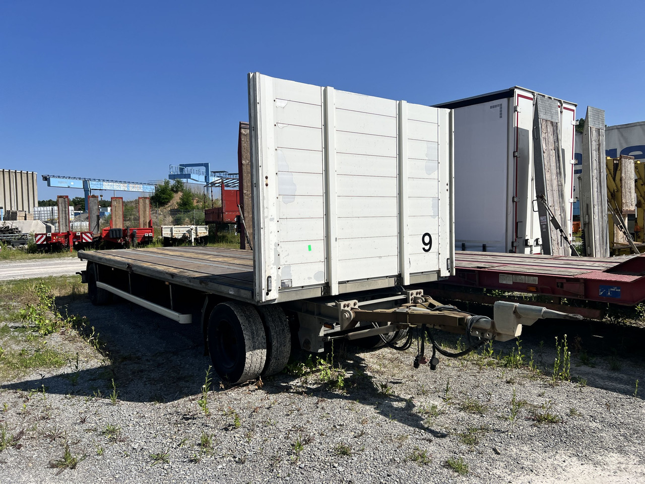 Ackermann PA-F 18/7.4E 2 Achs Jumboanhänger Ballenwagen Mega - Platforminė/ Bortinė priekaba: foto 4 Ackermann PA-F 18/7.4E 2 Achs Jumboanhänger Ballenwagen Mega - Platforminė/ Bortinė priekaba: foto 4