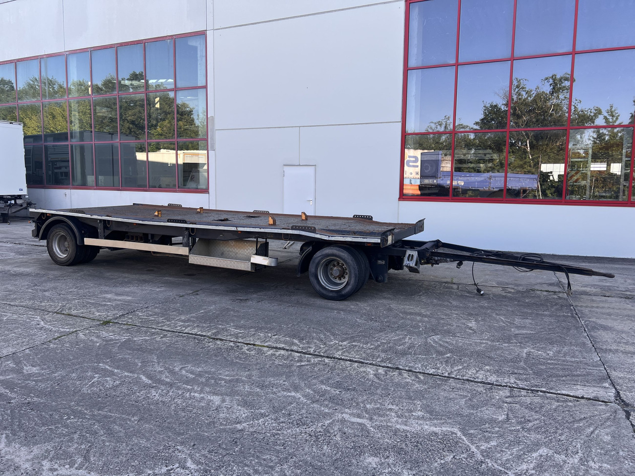 Dinkel DAC 18000  2 Achs Kombi- Anhänger für Abroll- oder Absetzmulden oder Tieflader - Konteineris-vežimus/ Sukeisti kūną priekaba: foto 1 Dinkel DAC 18000  2 Achs Kombi- Anhänger für Abroll- oder Absetzmulden oder Tieflader - Konteineris-vežimus/ Sukeisti kūną priekaba: foto 1