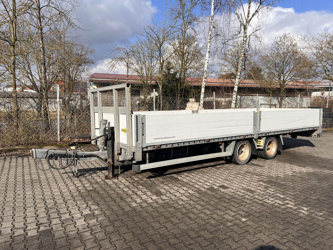 Humbaur 14,4 t Tandem- Pritschenanhänger- Tieflader - Žemo profilio platforma priekaba: foto 2 Humbaur 14,4 t Tandem- Pritschenanhänger- Tieflader - Žemo profilio platforma priekaba: foto 2