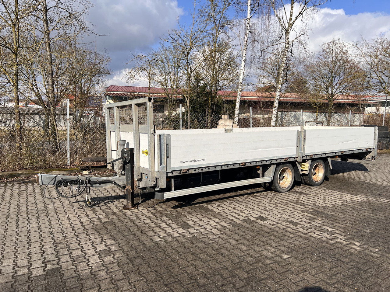Humbaur HBTZ 137224 14,4 t Tandem- Pritschenanhänger- Tieflader - Žemo profilio platforma priekaba: foto 2 Humbaur HBTZ 137224 14,4 t Tandem- Pritschenanhänger- Tieflader - Žemo profilio platforma priekaba: foto 2