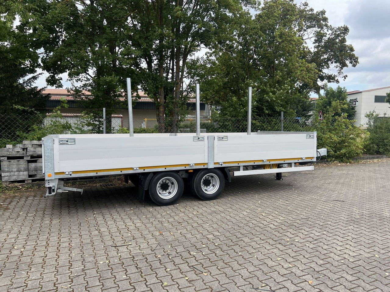 Möslein 14,4 t Tandem- Pritschenanhänger- Tieflader - Žemo profilio platforma priekaba: foto 5 Möslein 14,4 t Tandem- Pritschenanhänger- Tieflader - Žemo profilio platforma priekaba: foto 5