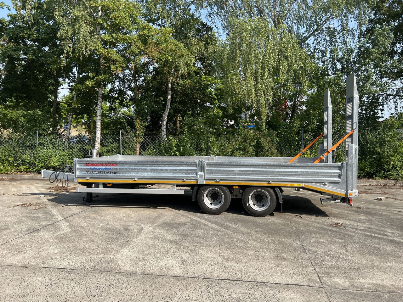 Möslein 14,4 t Tandemtieflader, 7,20 m langNeufahrzeug - Žemo profilio platforma priekaba: foto 1 Möslein 14,4 t Tandemtieflader, 7,20 m langNeufahrzeug - Žemo profilio platforma priekaba: foto 1