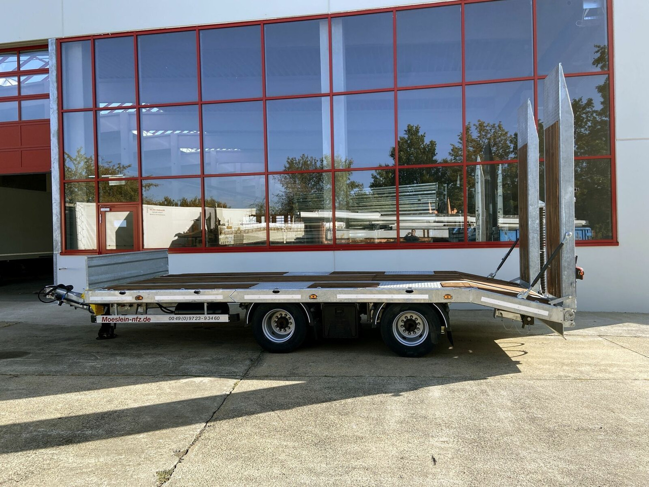 Möslein 19 t Tandemtieflader, Luftgefedert, NEU - Žemo profilio platforma priekaba: foto 3 Möslein 19 t Tandemtieflader, Luftgefedert, NEU - Žemo profilio platforma priekaba: foto 3