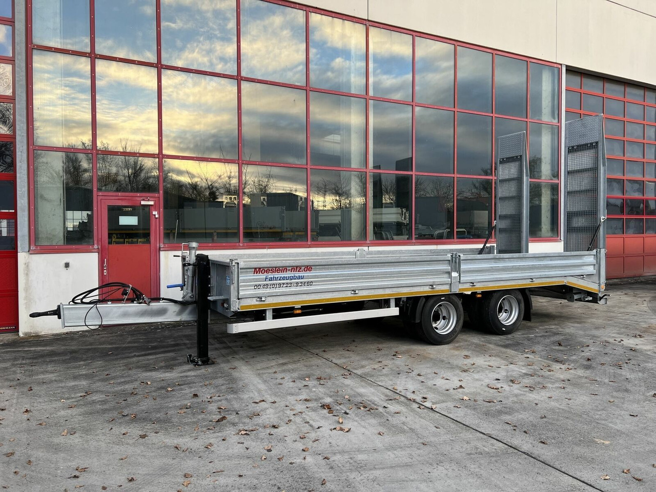 Žemo profilio platforma priekaba Möslein  19 t Tandemtieflader,Neufahrzeug: foto 6
