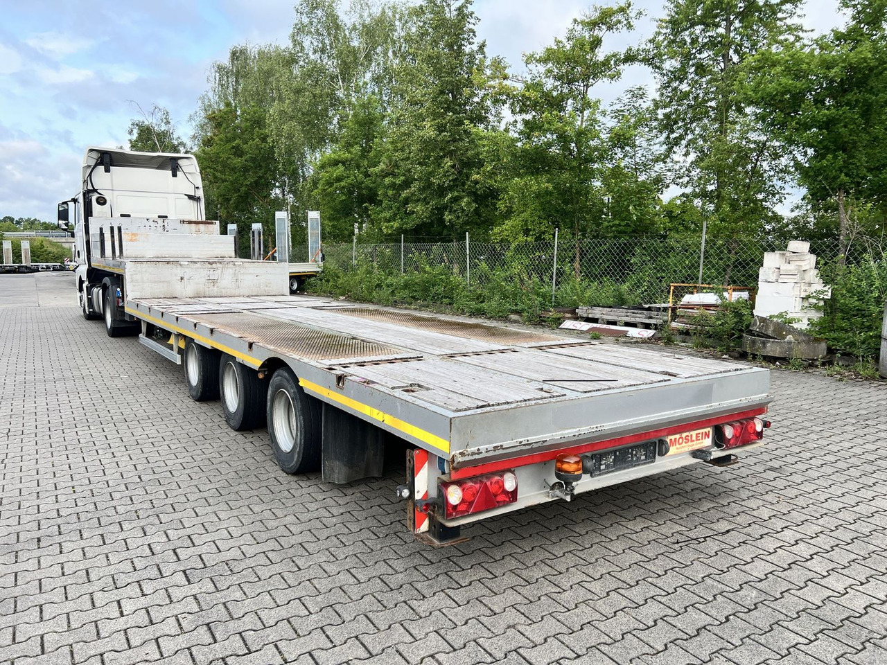 Möslein 3 Achs Satteltieflader - Žemo profilio platforma puspriekabė: foto 5 Möslein 3 Achs Satteltieflader - Žemo profilio platforma puspriekabė: foto 5