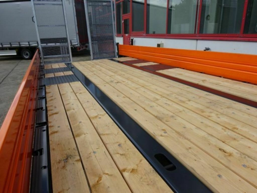Möslein Neuer Tandemtieflader - Žemo profilio platforma priekaba: foto 3 Möslein Neuer Tandemtieflader - Žemo profilio platforma priekaba: foto 3