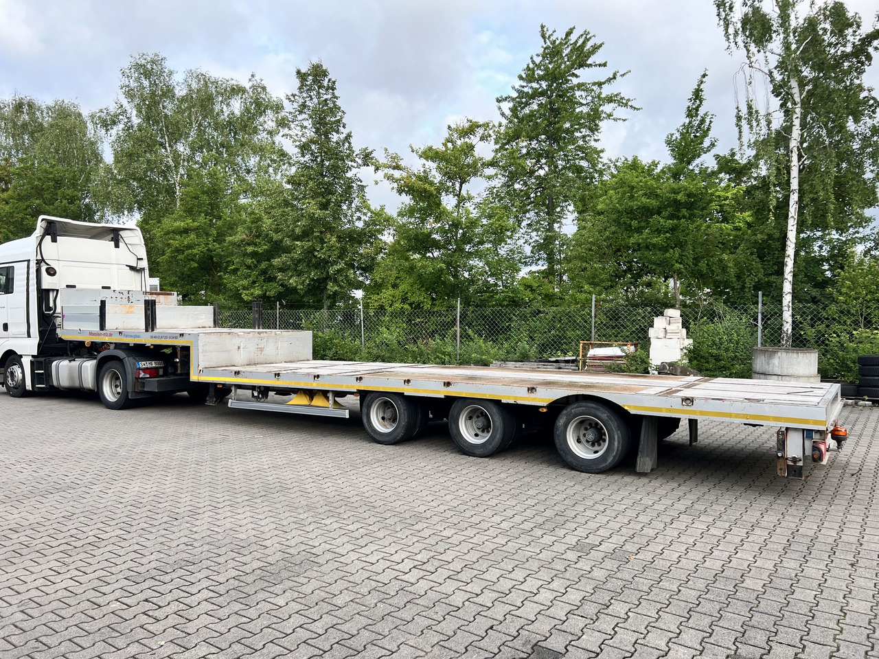 Möslein STO 3 Schwebheim 3 Achs Satteltieflader - Žemo profilio platforma puspriekabė: foto 4 Möslein STO 3 Schwebheim 3 Achs Satteltieflader - Žemo profilio platforma puspriekabė: foto 4