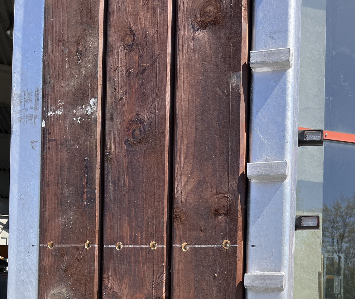 Möslein T 4 VB H1 neuer 4 Achs Tieflader hydraulischen Rampen - Žemo profilio platforma priekaba: foto 5 Möslein T 4 VB H1 neuer 4 Achs Tieflader hydraulischen Rampen - Žemo profilio platforma priekaba: foto 5