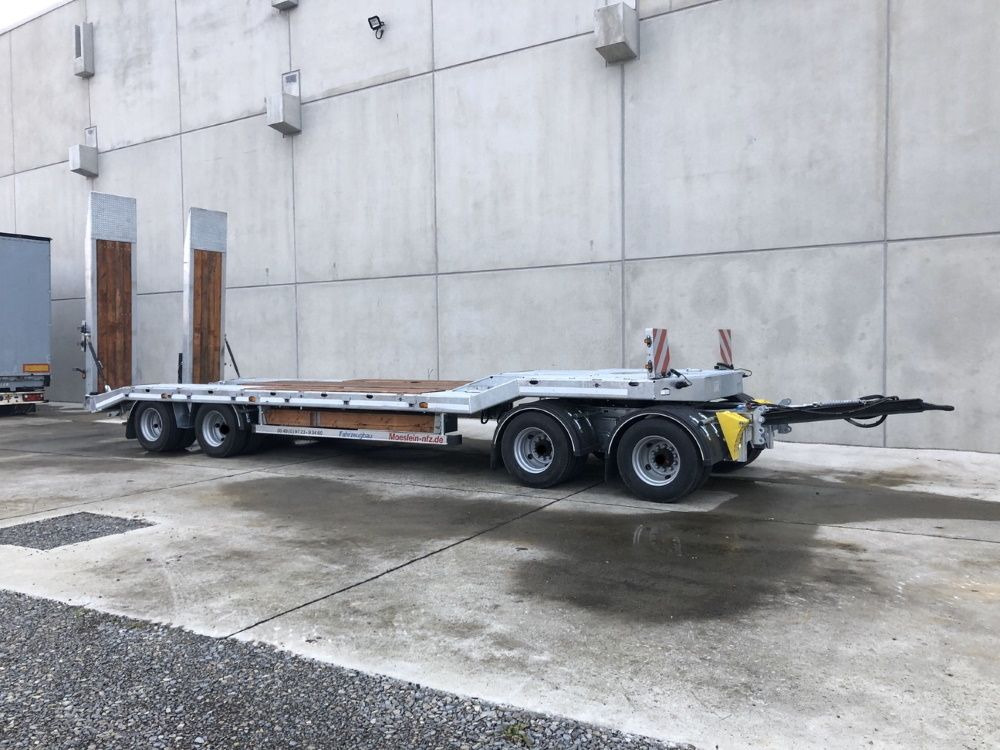 Möslein T 4 VB H1 neuer 4 Achs Tieflader hydraulischen Rampen - Žemo profilio platforma priekaba: foto 4 Möslein T 4 VB H1 neuer 4 Achs Tieflader hydraulischen Rampen - Žemo profilio platforma priekaba: foto 4