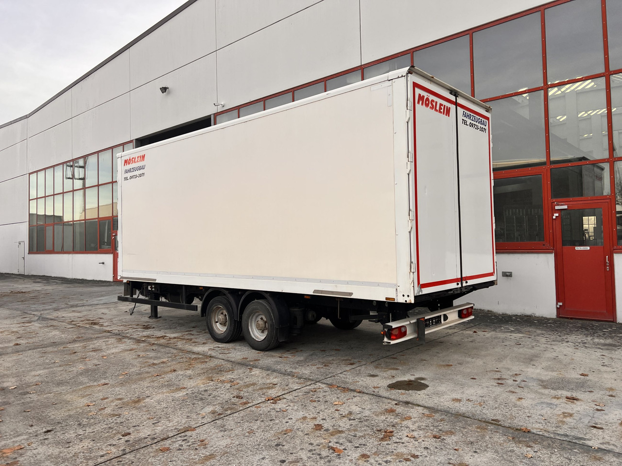 Möslein TKO 105 D Schwebheim Tandem- Koffer- Anhänger, Durchladbar - Furgonas priekaba: foto 2 Möslein TKO 105 D Schwebheim Tandem- Koffer- Anhänger, Durchladbar - Furgonas priekaba: foto 2