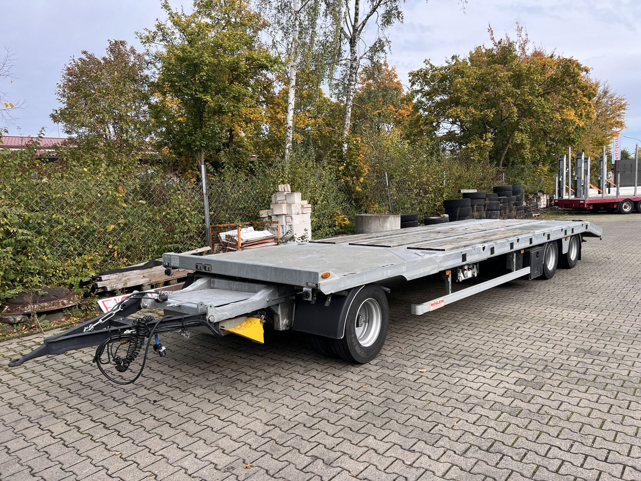 Möslein TO 3 F Schwebheim 3 Achs Tiefladeranhänger - Žemo profilio platforma priekaba: foto 3 Möslein TO 3 F Schwebheim 3 Achs Tiefladeranhänger - Žemo profilio platforma priekaba: foto 3