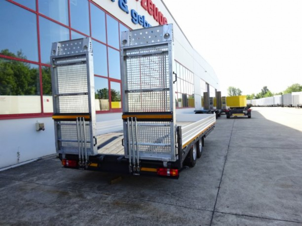 Möslein TTT 13 6,2 BR Weiß Neuer 13 t GG Tandemtieflader mit Breiten Rampen - Žemo profilio platforma priekaba: foto 4 Möslein TTT 13 6,2 BR Weiß Neuer 13 t GG Tandemtieflader mit Breiten Rampen - Žemo profilio platforma priekaba: foto 4