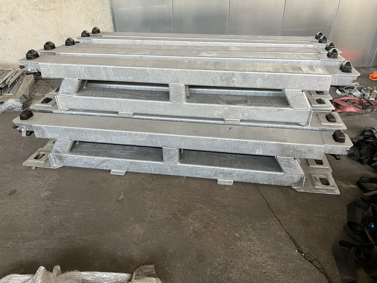 Müller-Mitteltal Ausgleichsbock für Satteltieflader incl. Conati - Žemo profilio platforma puspriekabė: foto 2 Müller-Mitteltal Ausgleichsbock für Satteltieflader incl. Conati - Žemo profilio platforma puspriekabė: foto 2