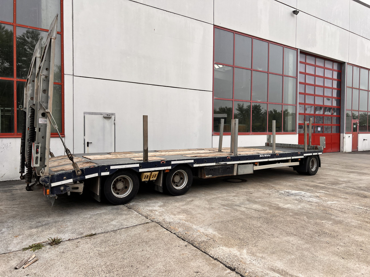 Müller Mitteltal D3 3 Achs Tieflader 9 m, Verzinkt, Wenig Benutzt - Žemo profilio platforma priekaba: foto 5 Müller Mitteltal D3 3 Achs Tieflader 9 m, Verzinkt, Wenig Benutzt - Žemo profilio platforma priekaba: foto 5