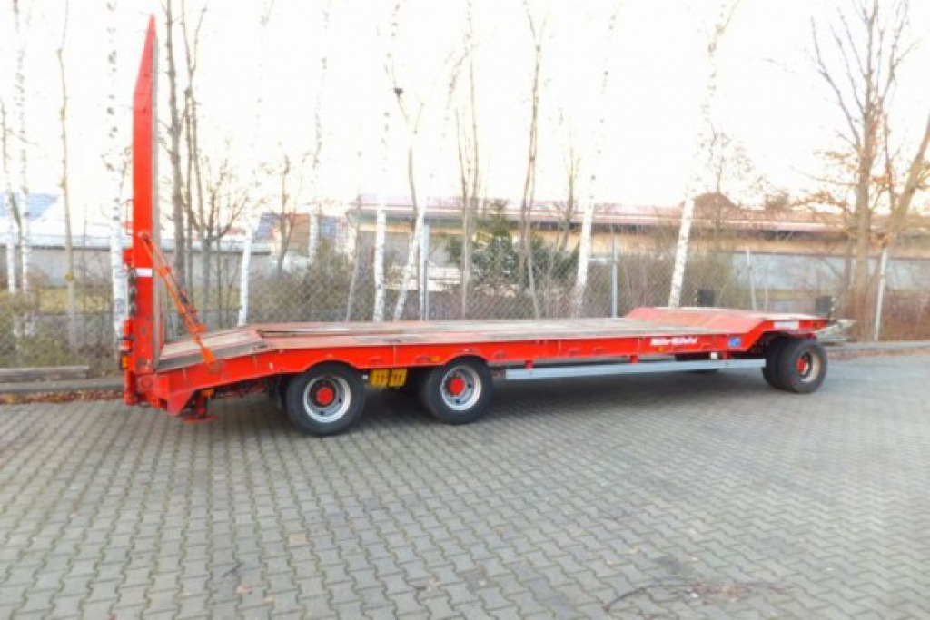 Müller Mitteltal T 3 3 Achs Tieflader- Anhänger - Žemo profilio platforma priekaba: foto 1 Müller Mitteltal T 3 3 Achs Tieflader- Anhänger - Žemo profilio platforma priekaba: foto 1