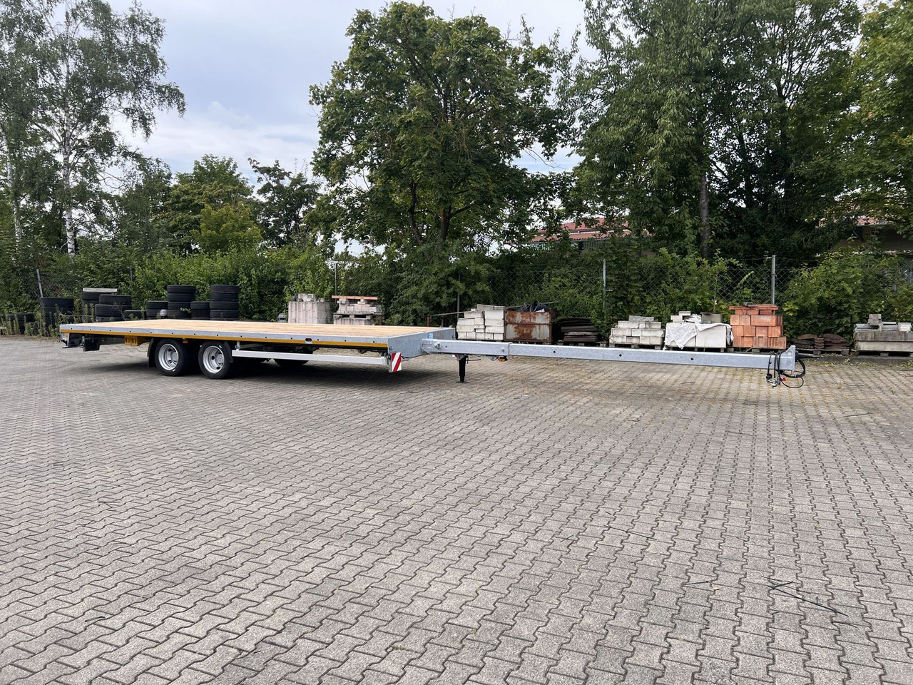 Möslein 11,9 t Tandemanhänger- Tieflader, ausziehbar - Puspriekabė: foto 1 Möslein 11,9 t Tandemanhänger- Tieflader, ausziehbar - Puspriekabė: foto 1