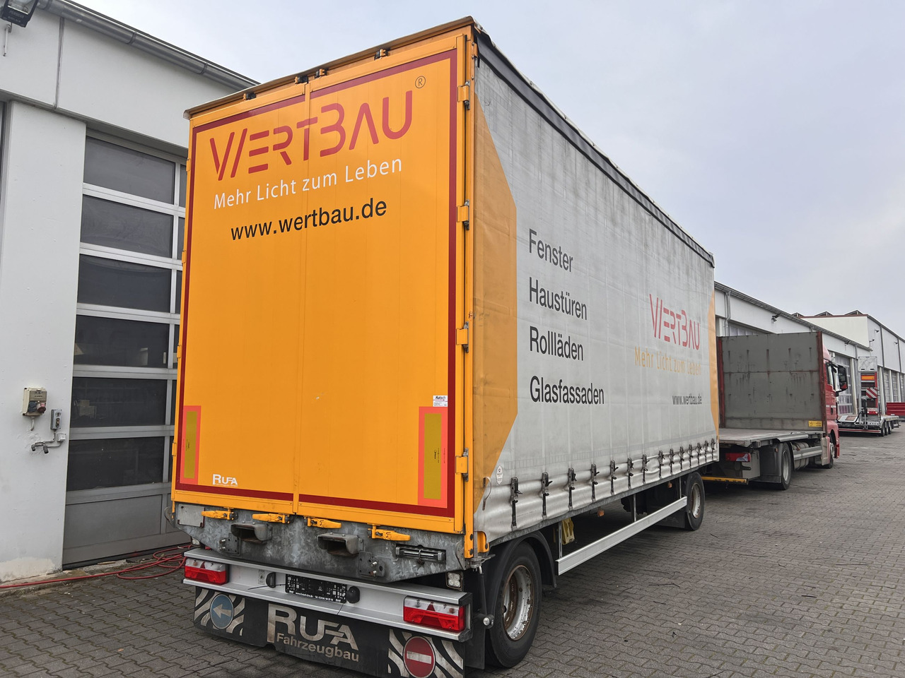 RUFA DHC 18-22  2 Achs Jumbo- Planenanhänger - Tentinė priekaba: foto 4 RUFA DHC 18-22  2 Achs Jumbo- Planenanhänger - Tentinė priekaba: foto 4