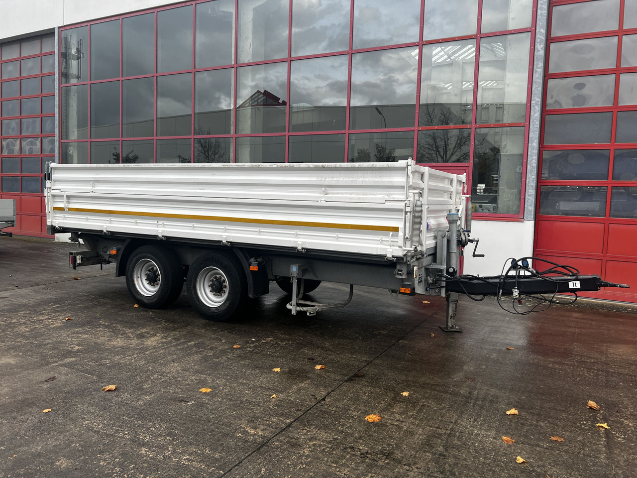 Schmid Fahrzeugbau DK 135 AR 13,5 t Tandemkipper mit Aufsatzbordwänden - Savivartis priekaba: foto 3 Schmid Fahrzeugbau DK 135 AR 13,5 t Tandemkipper mit Aufsatzbordwänden - Savivartis priekaba: foto 3